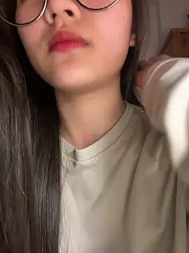 Krixxi22 online show from 02/12/26, 05:30