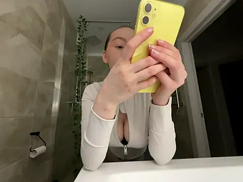 winter  sun online show from 03/07/26, 03:09