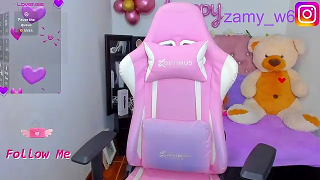 karla cute01 online show from 10/31/25, 06:42