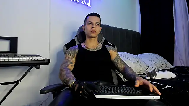 Aron Dark online show from 02/22/25, 12:40