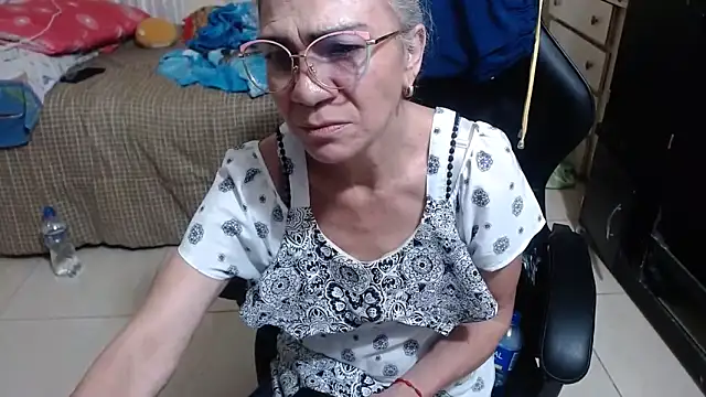 Snapshot of Giorgia_xue53 chatting on 03/01/26, 04:47 Giorgia xue53 online show from 03/01/26, 04:47