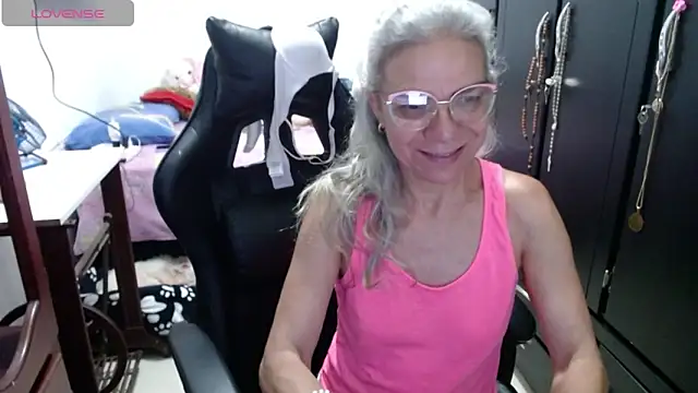 Snapshot of Giorgia_xue53 chatting on 03/11/26, 04:29 Giorgia xue53 online show from 03/11/26, 04:29