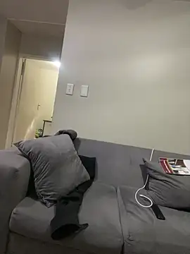 jaytee198610 online show from 04/11/26, 03:55