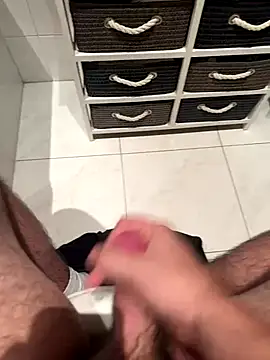 Snapshot of Deralboaus01 chatting on 11/09/25, 06:06 Deralboaus01 online show from 11/09/25, 06:06