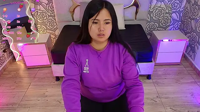 Snapshot of Mellani_tay chatting on 01/19/25, 03:18 Mellani tay online show from 01/19/25, 03:18