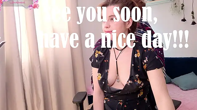 Snapshot of Lisa_sweetheels chatting on 02/25/25, 06:03 Lisa sweetheels online show from 02/25/25, 06:03