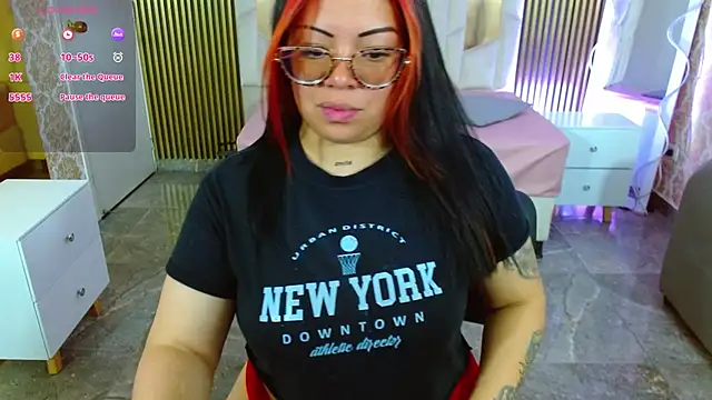 martinna tay online show from 11/08/25, 03:29