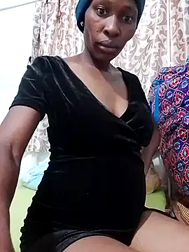 LOVELY-2BERRY online show from 01/12/26, 06:40