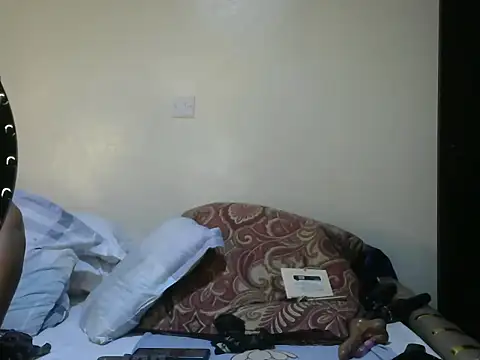 Snapshot of Pretty_savage3 chatting on 10/30/25, 09:15 Pretty savage3 online show from 10/30/25, 09:15