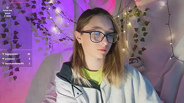 monlight  dana online show from 12/02/24, 02:30