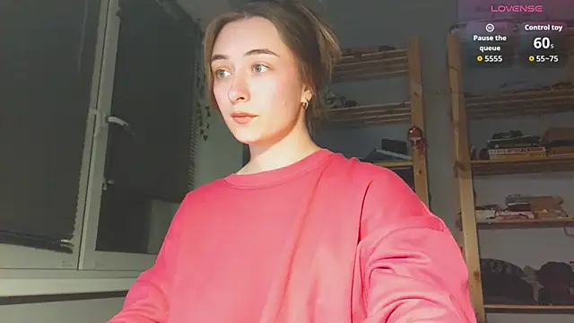 monlight  dana online show from 12/22/25, 09:34