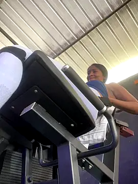 Berry Bans online show from 11/21/25, 05:44