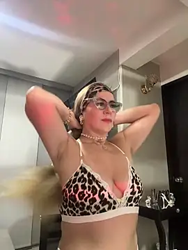 LARIANA RIVERA23 online show from 02/24/25, 04:27