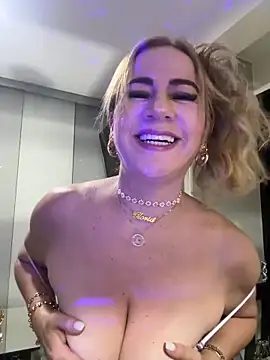 LARIANA RIVERA23 online show from 03/04/25, 03:11