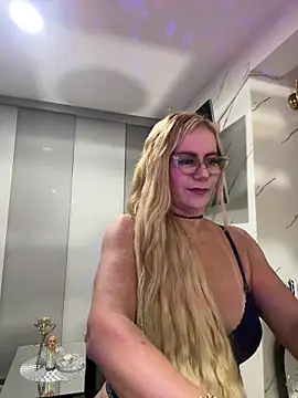 LARIANA RIVERA23 online show from 02/11/26, 08:41