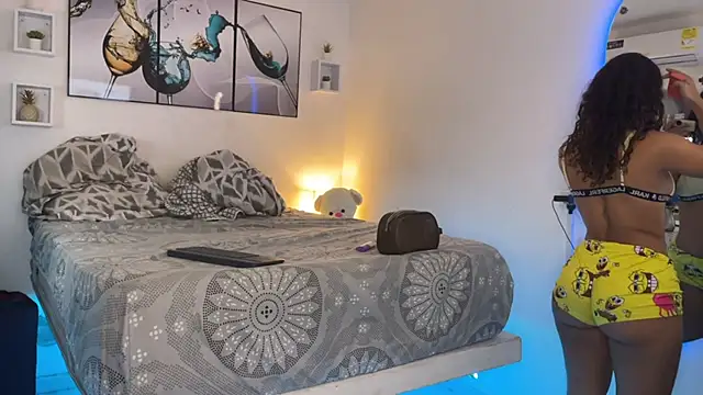 wendy alejo1712 online show from 02/06/25, 11:37