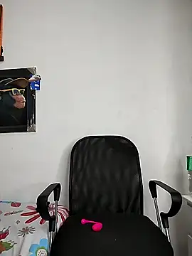 Demiansteven2 online show from 04/18/26, 07:07