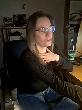 SpiceLea online show from 01/07/25, 05:42