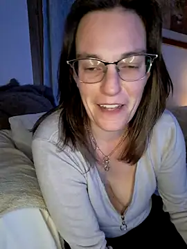 SpiceLea online show from 01/18/25, 09:34