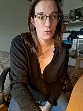 SpiceLea online show from 03/04/25, 12:33