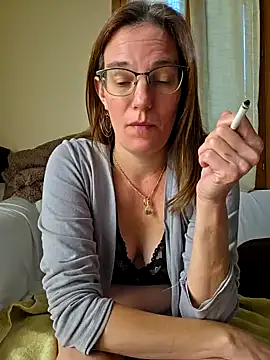 SpiceLea online show from 09/25/25, 11:03