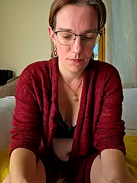 SpiceLea online show from 10/02/25, 11:39