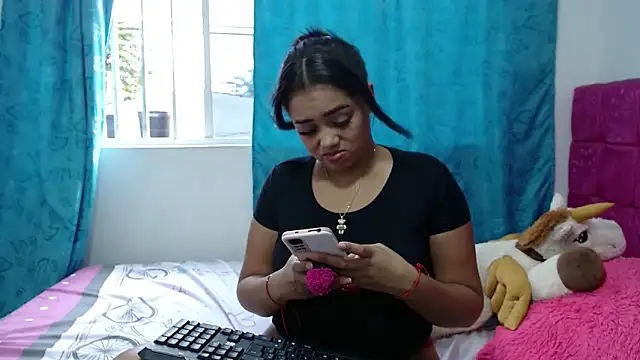 kiara milf  online show from 01/10/25, 09:42