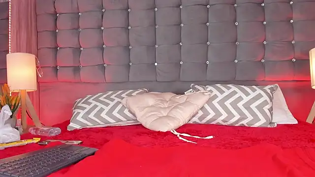 Poacahontasfg online show from 11/08/25, 04:01