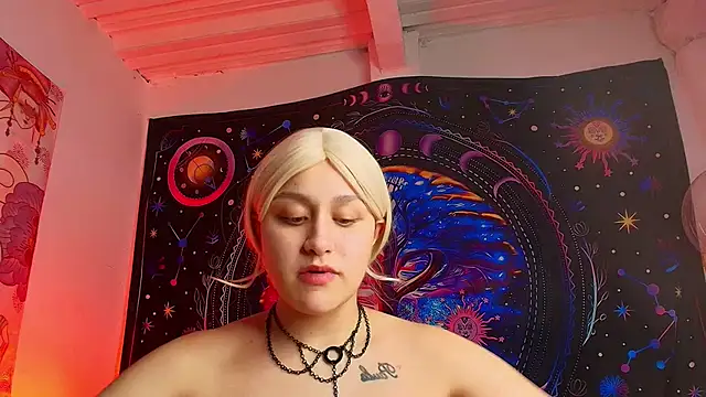 LailaCatt online show from 09/20/25, 08:26