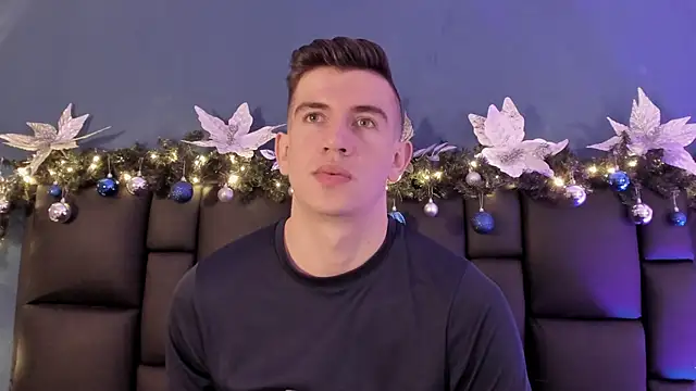 MikaelSlow online show from 12/23/25, 03:26