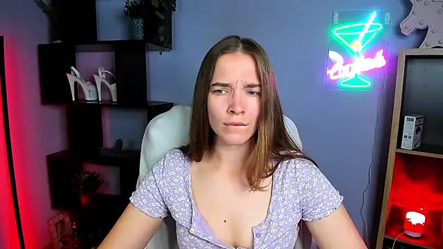 kenzie x online show from 09/12/25, 04:23