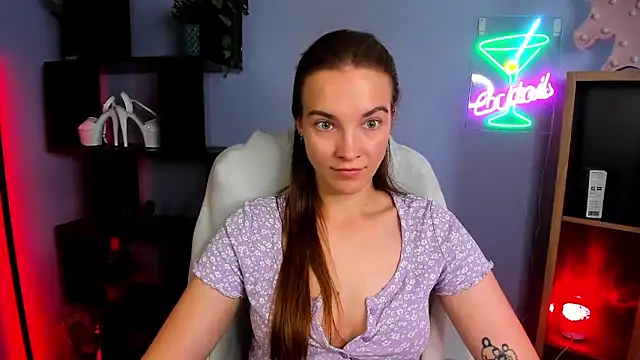 kenzie x online show from 09/18/25, 06:37