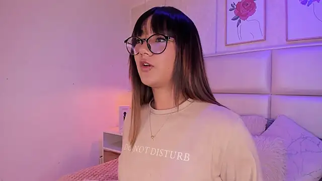 Snapshot of Aily_Yozuko chatting on 02/11/26, 02:49 Aily Yozuko online show from 02/11/26, 02:49