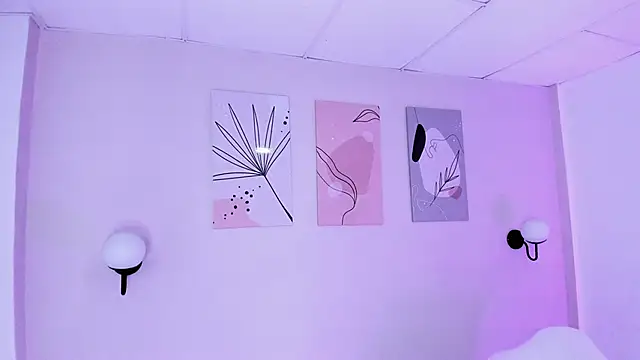 GENNESIS LOVE online show from 12/18/24, 07:47