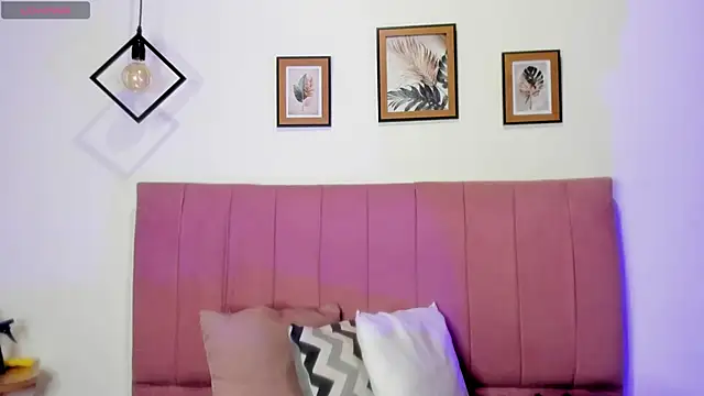 Snapshot of GENNESIS_LOVE chatting on 11/11/25, 03:06 GENNESIS LOVE online show from 11/11/25, 03:06