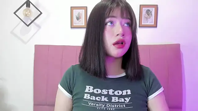 Snapshot of GENNESIS_LOVE chatting on 11/20/25, 12:33 GENNESIS LOVE online show from 11/20/25, 12:33