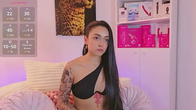 HannaClarrk  online show from 08/03/26, 10:02