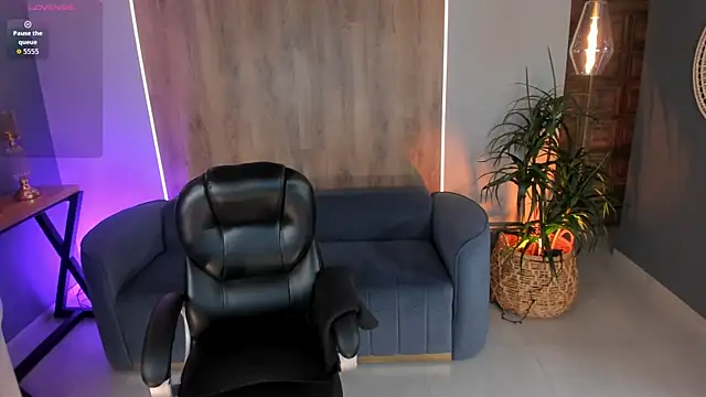 AngelicaVega online show from 05/17/26, 05:09
