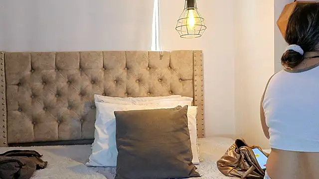 Anya Texas online show from 02/06/26, 05:27