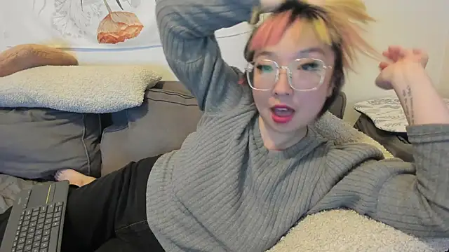 luxgray online show from 12/15/24, 01:35