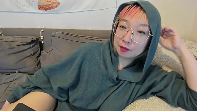 luxgray online show from 12/21/24, 02:19