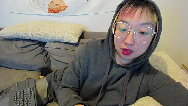 luxgray online show from 02/01/25, 04:03