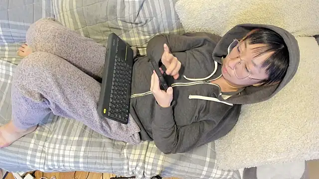 luxgray online show from 10/16/25, 01:06