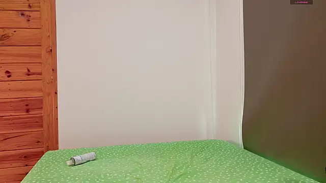 Snapshot of JayXCee_Official chatting on 12/21/24, 04:52 JayXCee Official online show from 12/21/24, 04:52