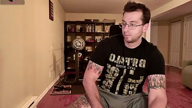 Snapshot of JayXCee_Official chatting on 09/28/25, 10:04 JayXCee Official online show from 09/28/25, 10:04