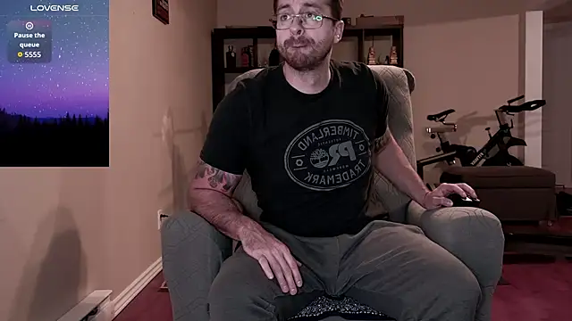 JayXCee Official online show from 11/15/25, 02:09