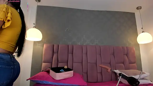 brithanyadams23 online show from 03/21/25, 11:01