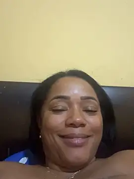 Snapshot of Noviostoxico chatting on 10/10/25, 02:21 Noviostoxico online show from 10/10/25, 02:21