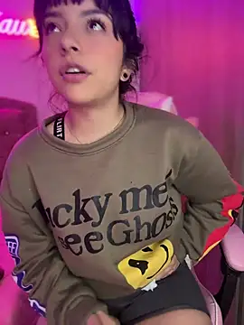 YovngBaby online show from 06/06/26, 04:39