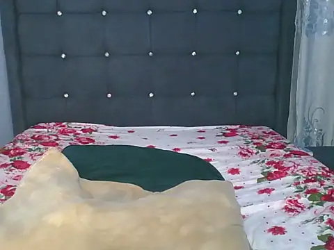 Snapshot of sandra_sauvage chatting on 07/14/26, 07:24 sandra sauvage online show from 07/14/26, 07:24